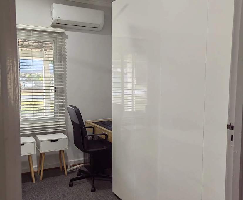 $260, Homestay, 3 bathrooms, Belmont WA 6104