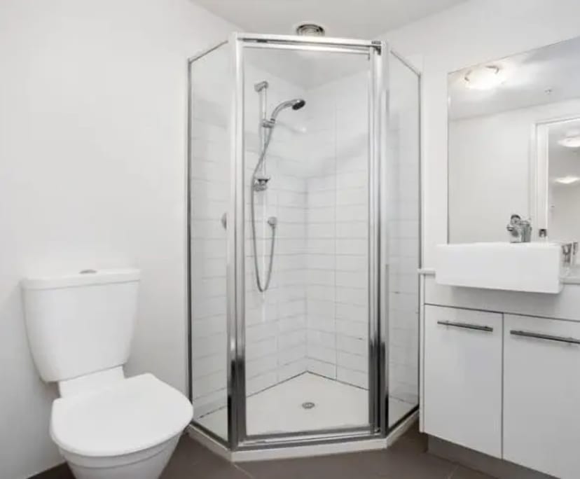 Unfurnished room in a flatshare