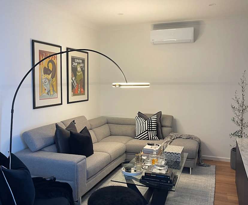 $300, Share-house, 3 bathrooms, Fraser Rise VIC 3336