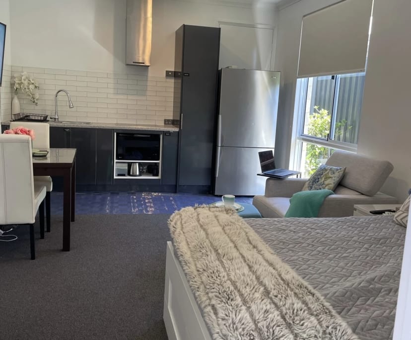 $370, Studio, 1 bathroom, Mullaloo WA 6027