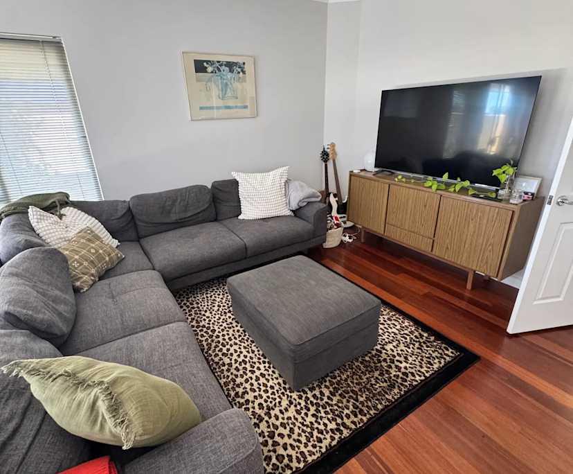 Room in a share house