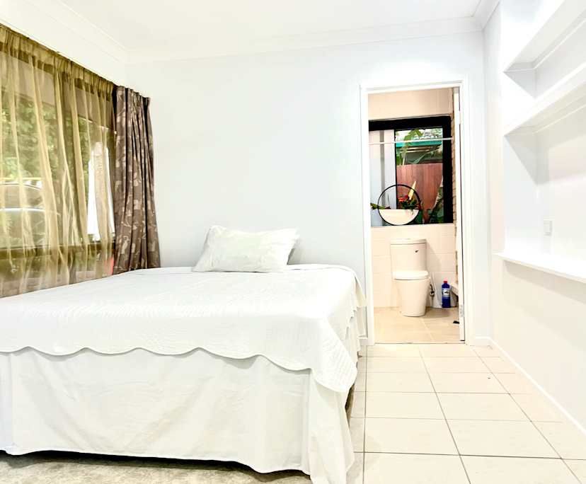 $350, Share-house, 4 bathrooms, Coolum Beach QLD 4573