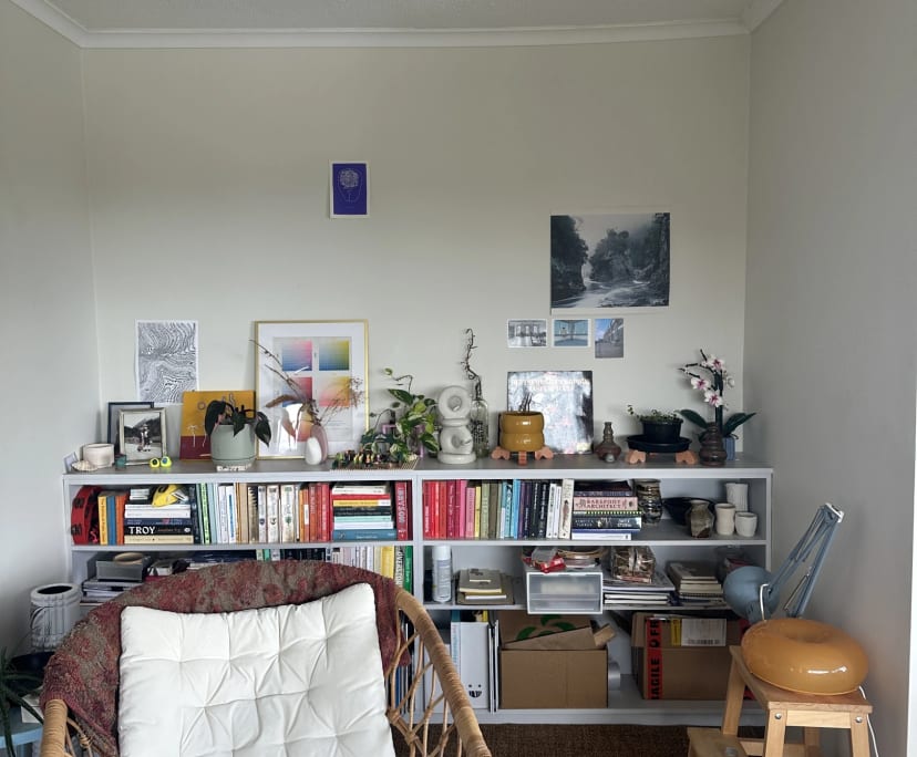 Unfurnished room in a flatshare