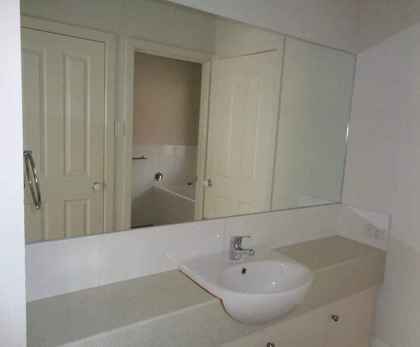 $200, Flatshare, 2 bathrooms, Murray Bridge SA 5253