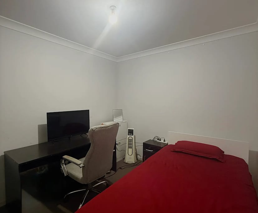$220, Share-house, 4 bathrooms, Minto NSW 2566