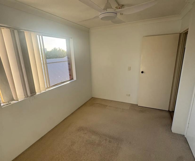 $250, Flatshare, 2 bathrooms, Indooroopilly QLD 4068