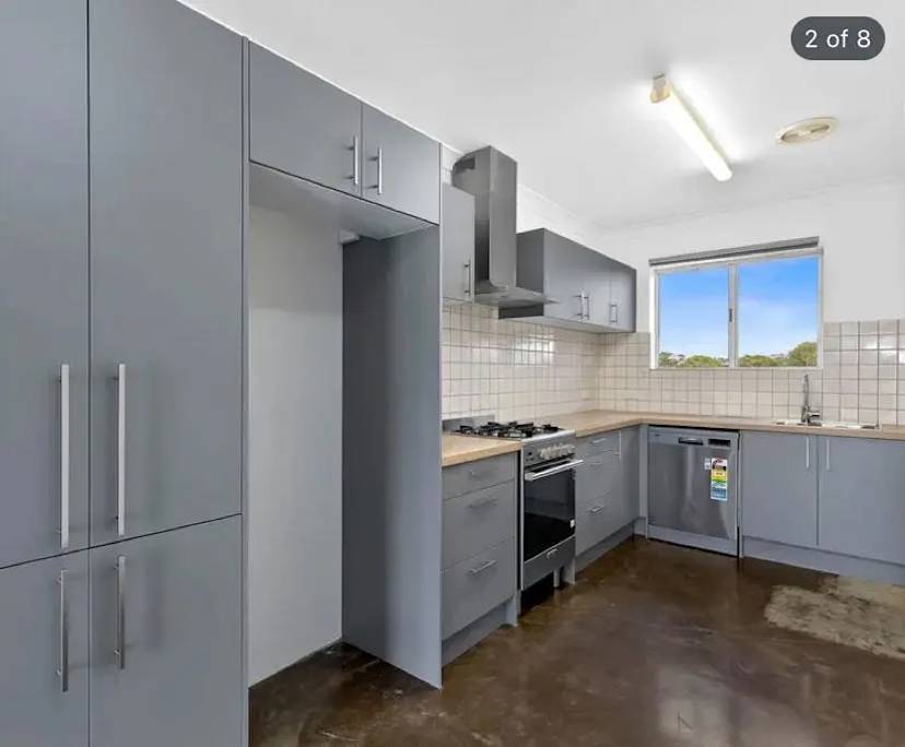 Whole property with 2 rooms for rent