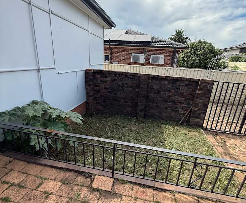 Room in a share house