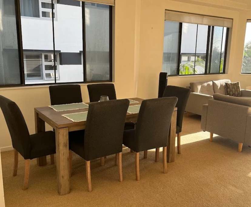 $320, Flatshare, 3 bathrooms, Alexandra Headland QLD 4572