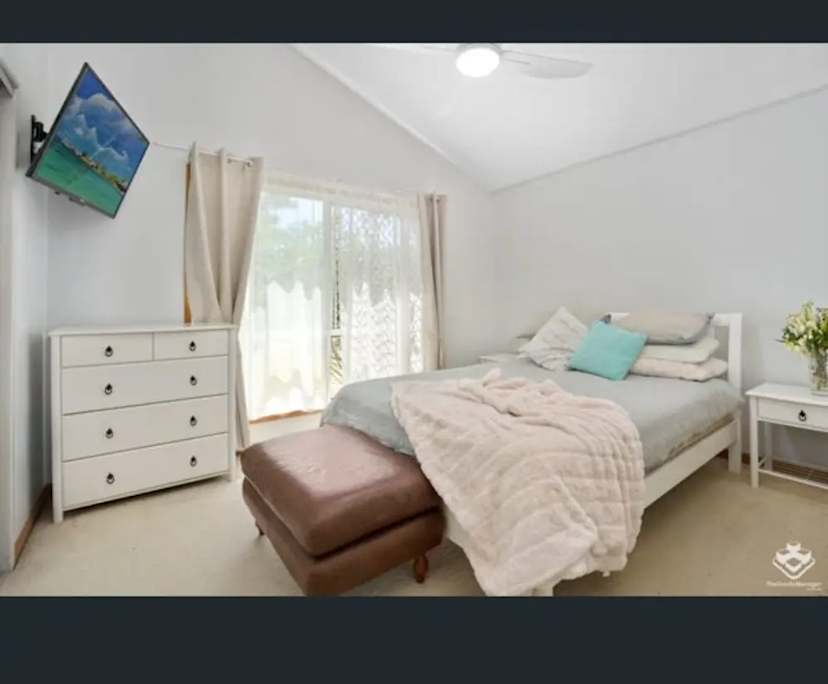 $370, Share-house, 4 bathrooms, Merrimac QLD 4226