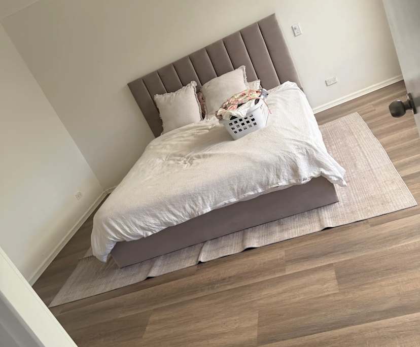 Room in a share house