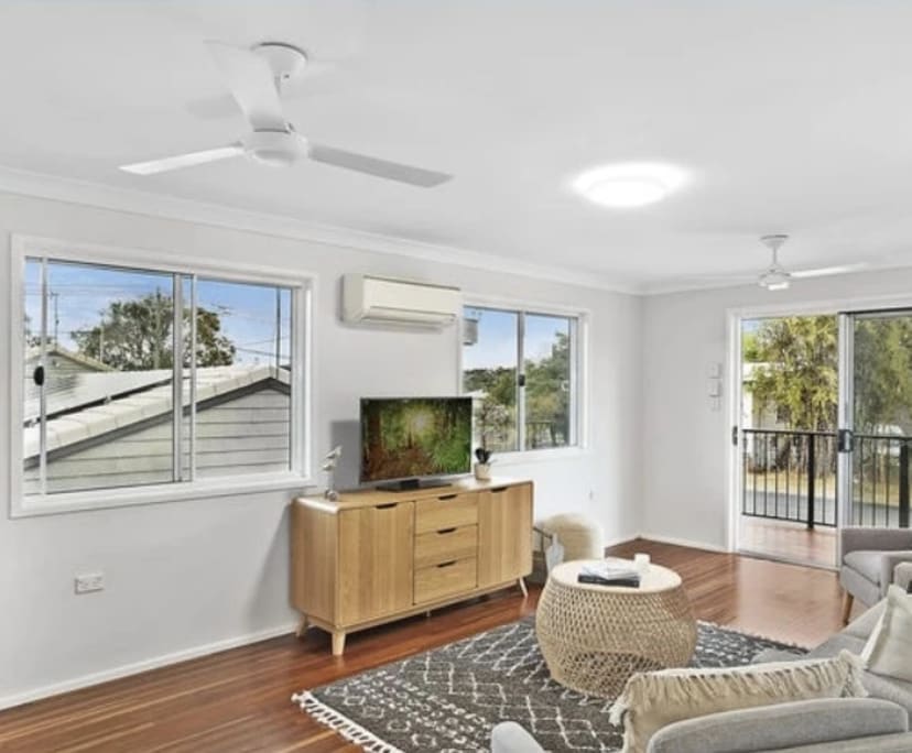 Whole property with 3 rooms for rent