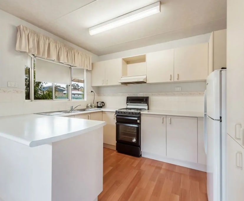 $300, Whole-property, 2 bathrooms, Craigieburn VIC 3064