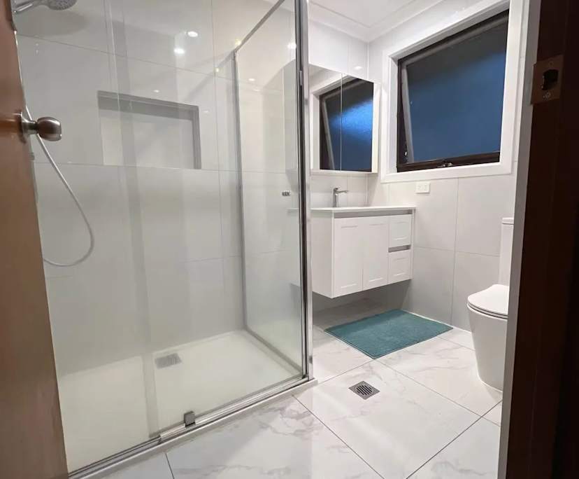 Furnished room with own bathroom