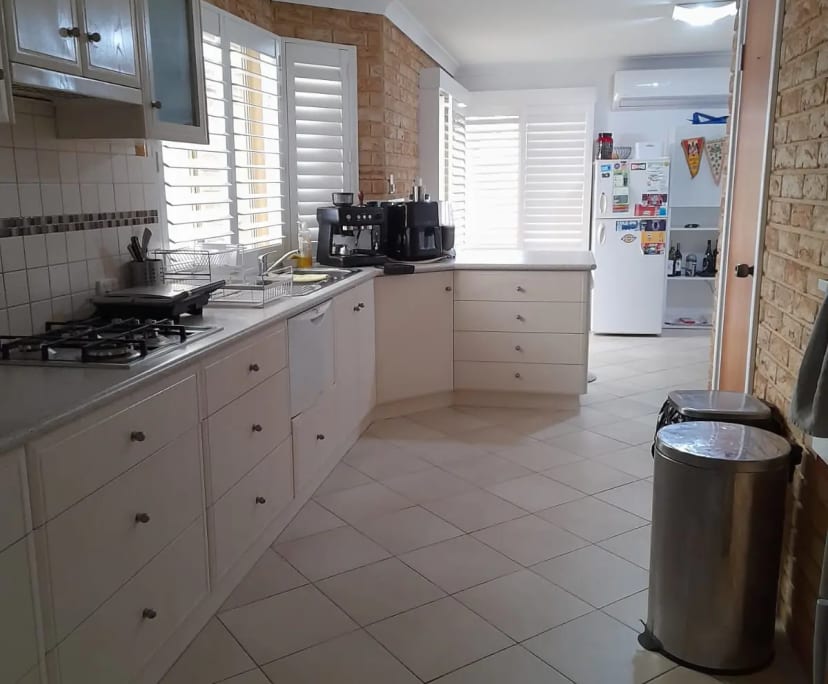 $450, Share-house, 4 bathrooms, Doubleview WA 6018