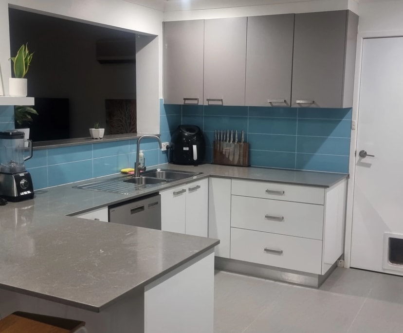 Room in a share house