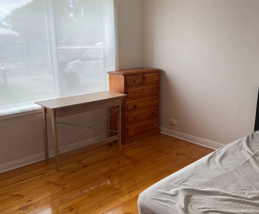 Room in a share house