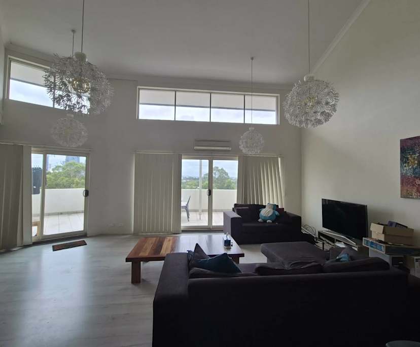 $300, Flatshare, 3 bathrooms, Holroyd NSW 2142