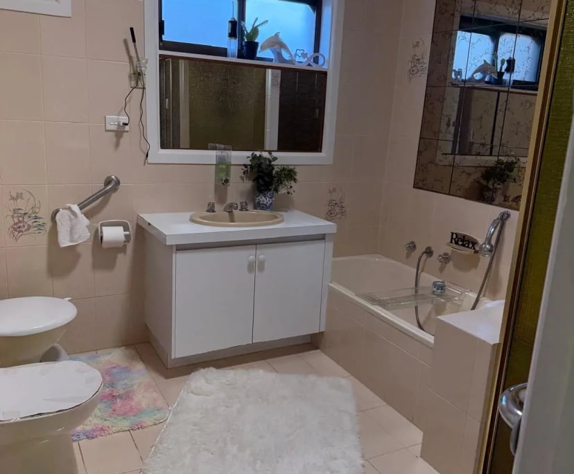 Furnished room in a share house