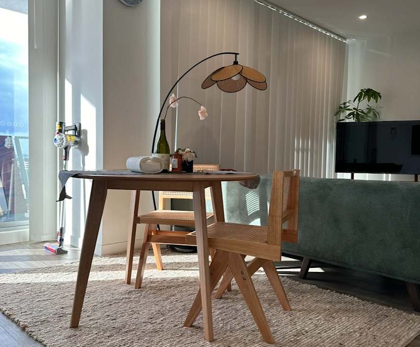 Furnished room in a flatshare