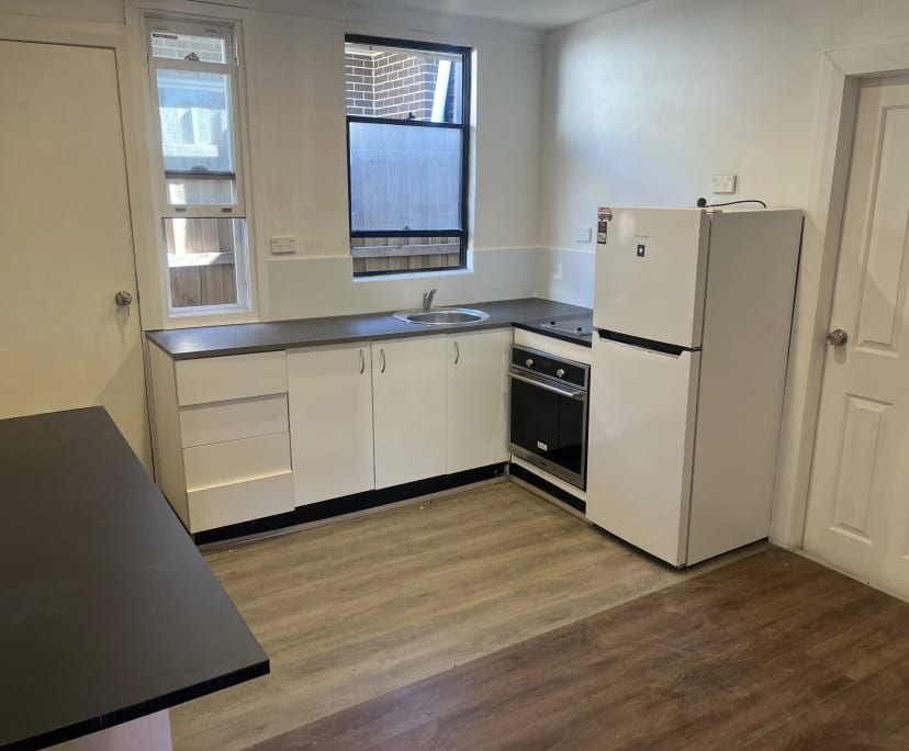 $470, Studio, 1 bathroom, Marrickville NSW 2204