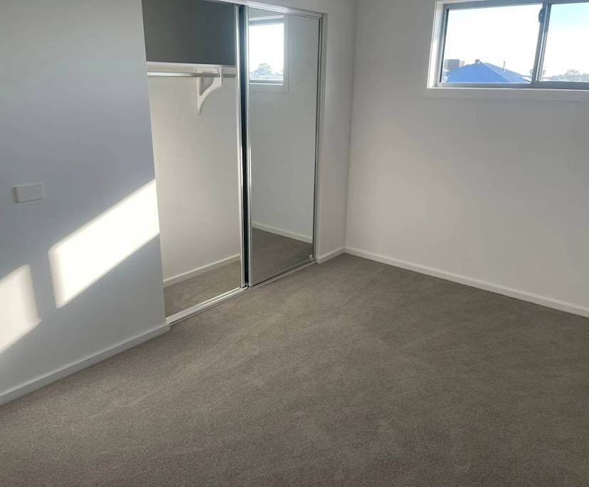 Unfurnished room in a share house