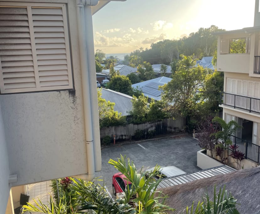 $300, Flatshare, 3 bathrooms, Clifton Beach QLD 4879