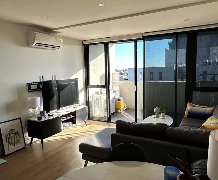 $330, Flatshare, 2 bathrooms, Brunswick East VIC 3057