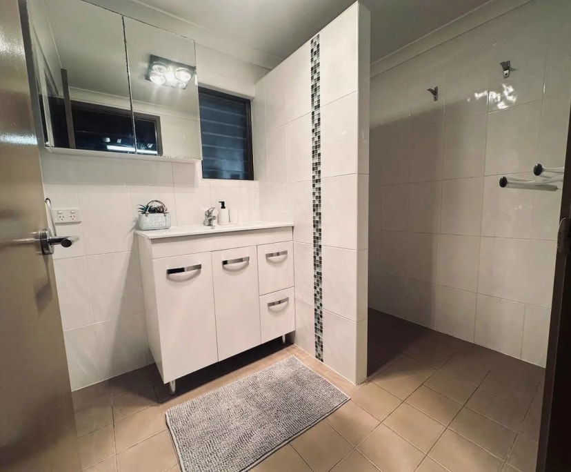 $275, Share-house, 3 bathrooms, Ferny Grove QLD 4055