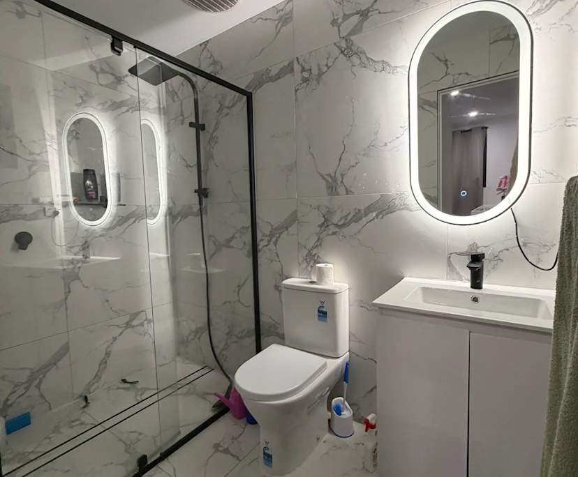 Whole property with 2 rooms for rent