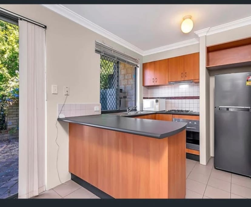 $1,000, Whole-property, 3 bathrooms, Bentley WA 6102