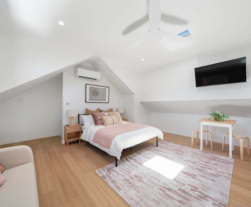 $720, Granny-flat, 1 bathroom, Stanmore NSW 2048