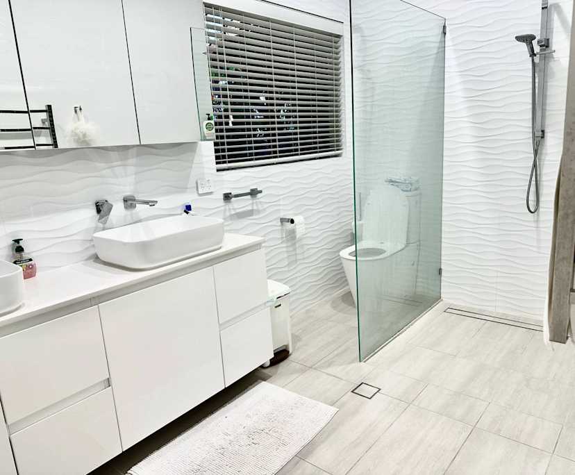 Furnished room in a share house