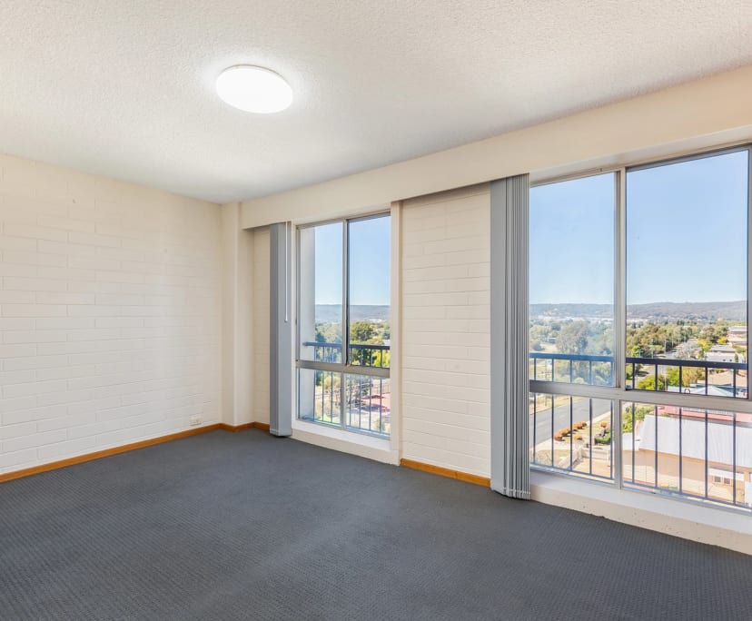 Whole Property for Rent in Queanbeyan, Canberra 4...