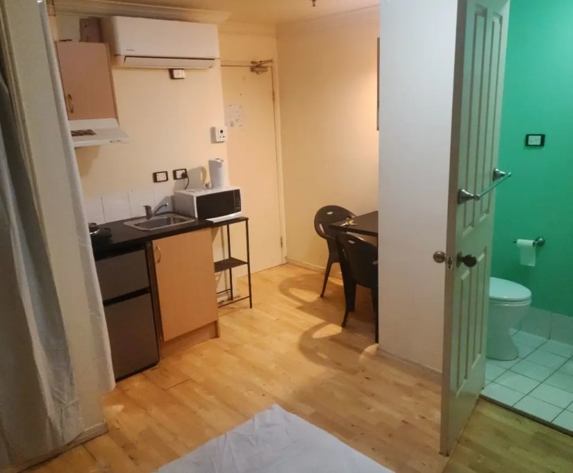 $350, Studio, 1 bathroom, Fortitude Valley QLD 4006