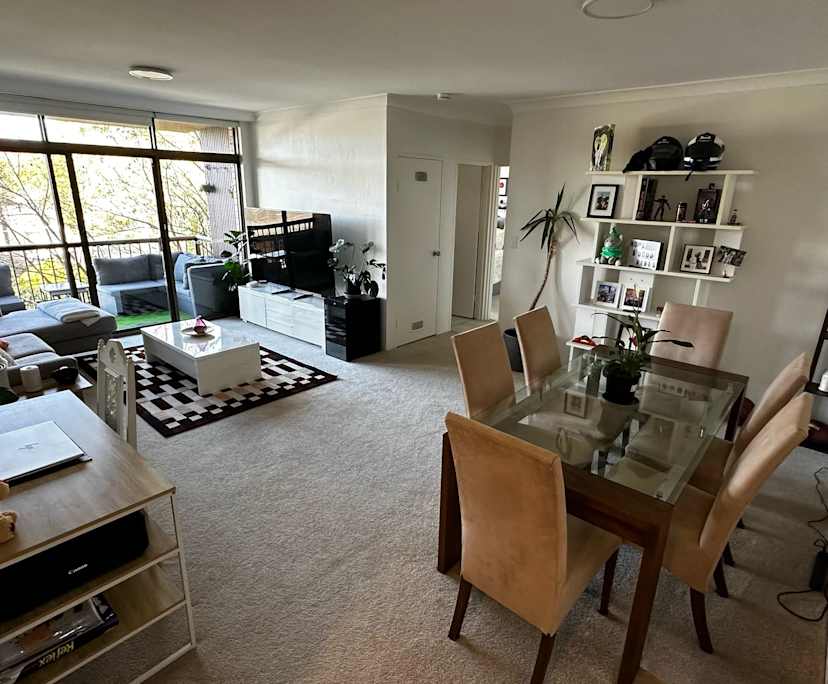 Furnished room in a flatshare