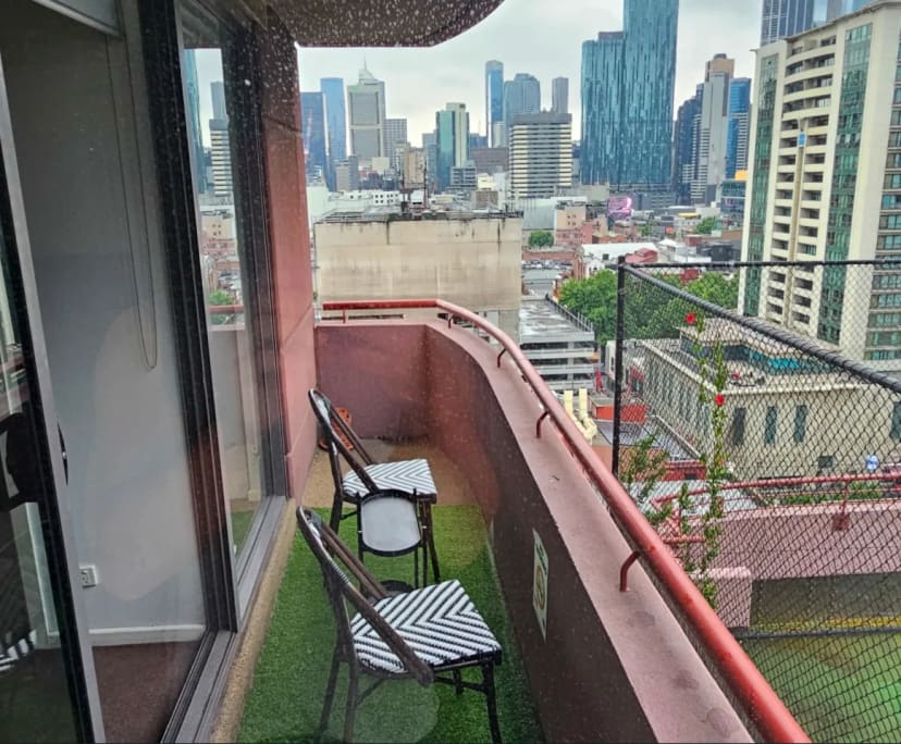 Furnished room in a flatshare