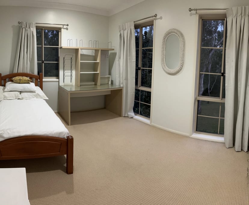 Room for Rent in Kenmore Hills, Brisbane 200, Fle...