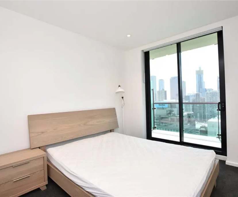 Furnished room with ensuite in a flatshare