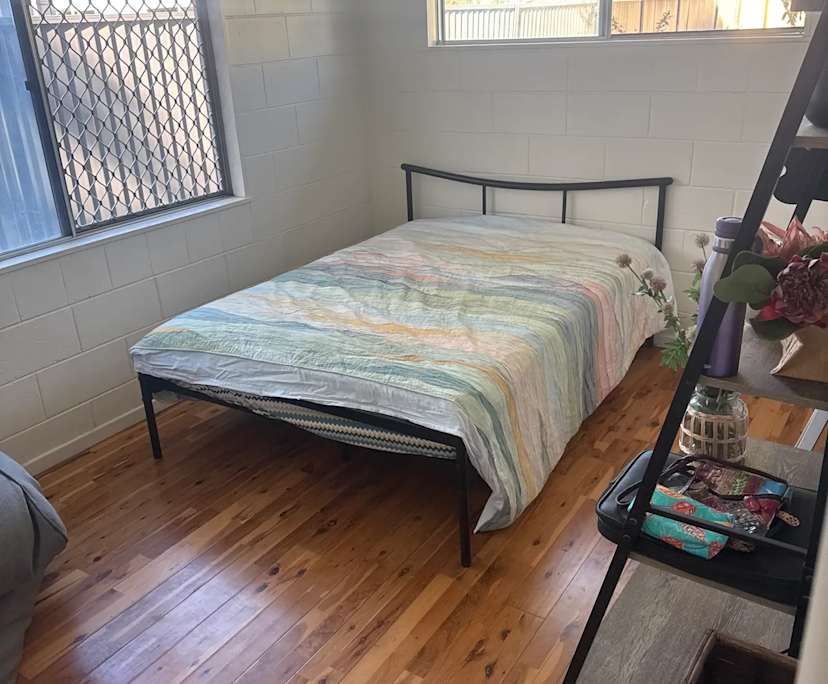 Room in a share house