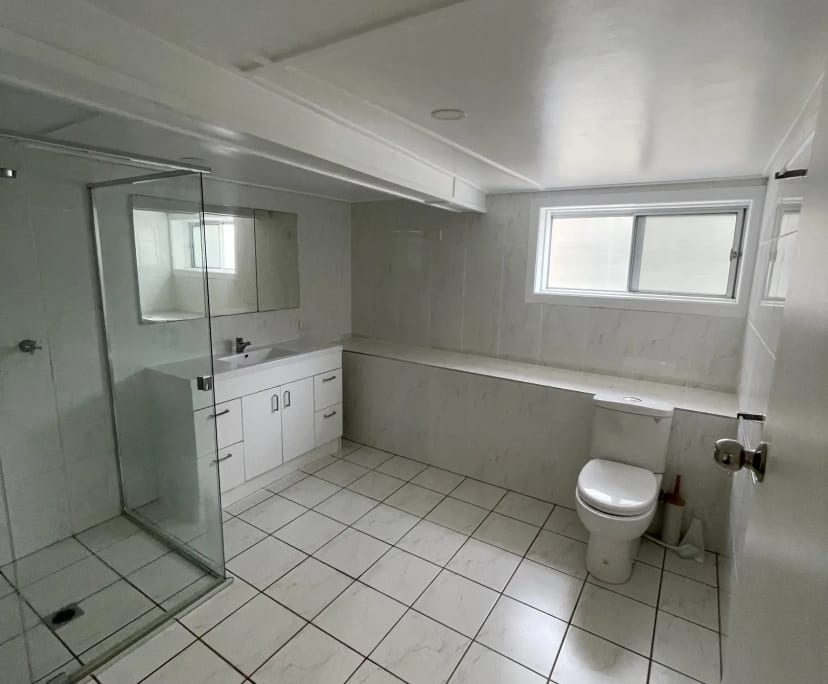 $350, Share-house, 4 bathrooms, Ashgrove QLD 4060