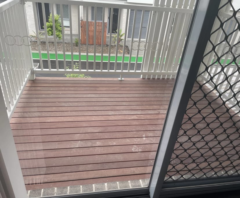 $250, Share-house, 3 bathrooms, Runcorn QLD 4113