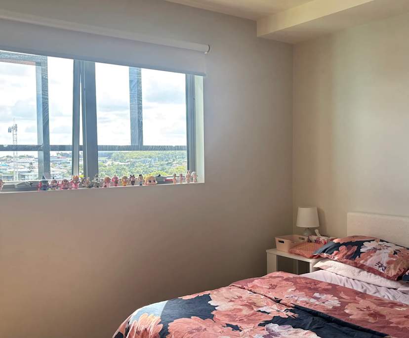 Furnished room with ensuite in a flatshare