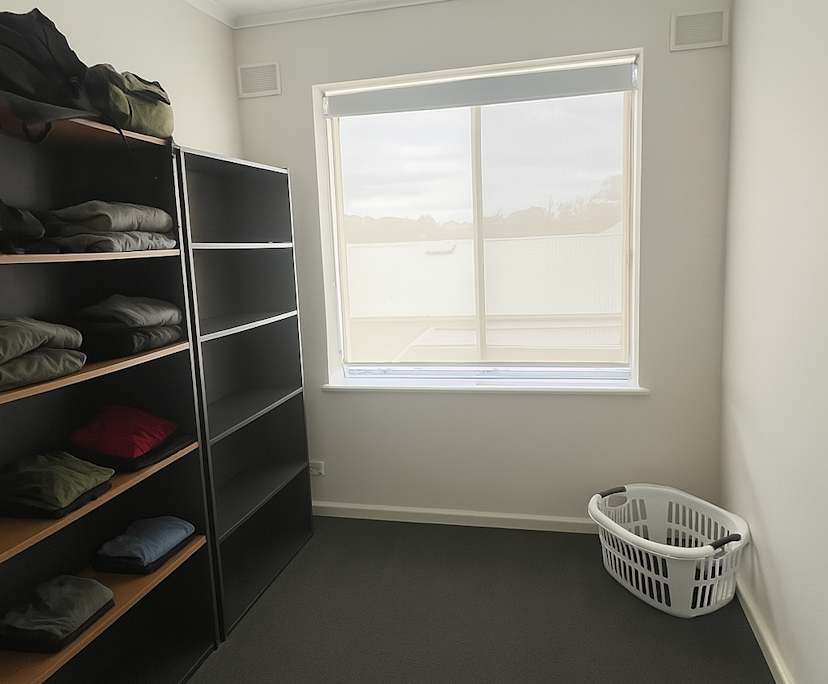 Unfurnished room with ensuite in a flatshare