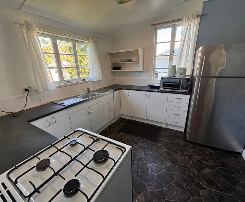 $750, Share-house, 3 bathrooms, Highgate Hill QLD 4101