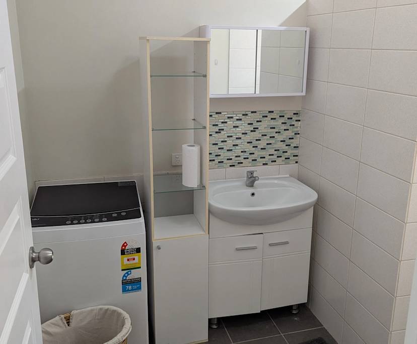 $325, Granny-flat, 1 bathroom, Butler WA 6036
