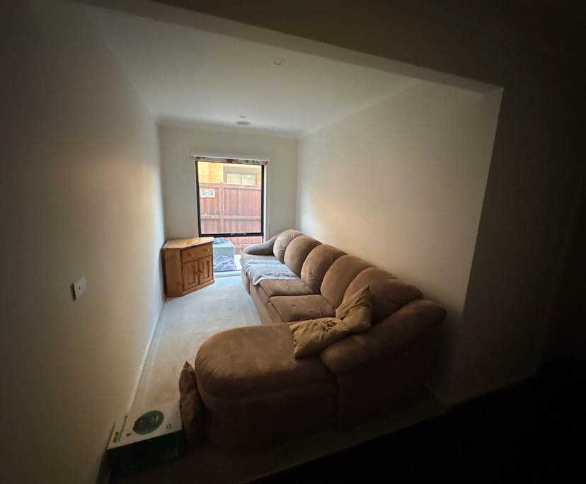 Room in a share house