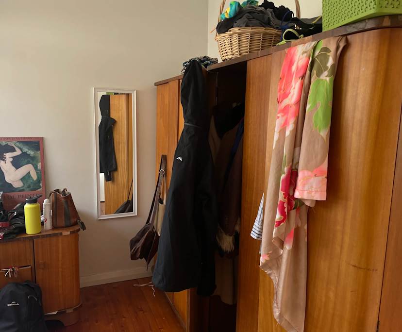 Furnished room in a share house