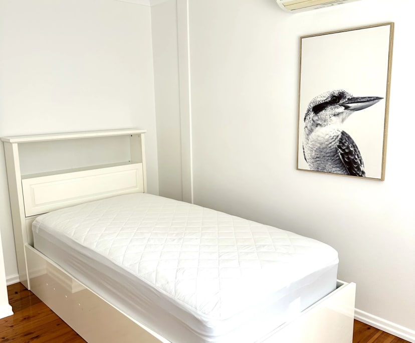 $300, Student-accommodation, 4 bathrooms, Indooroopilly QLD 4068