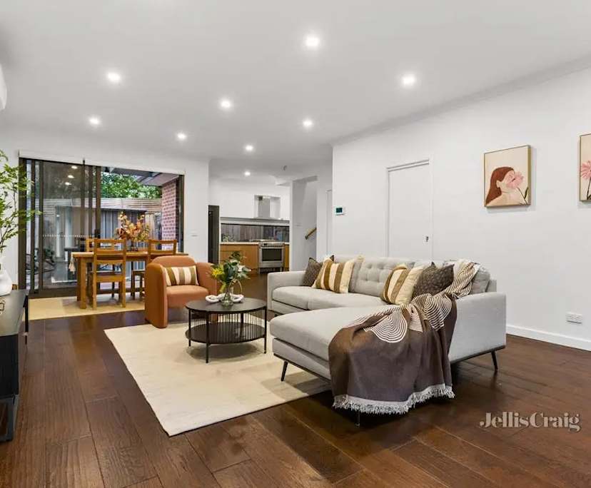 Room in a share house